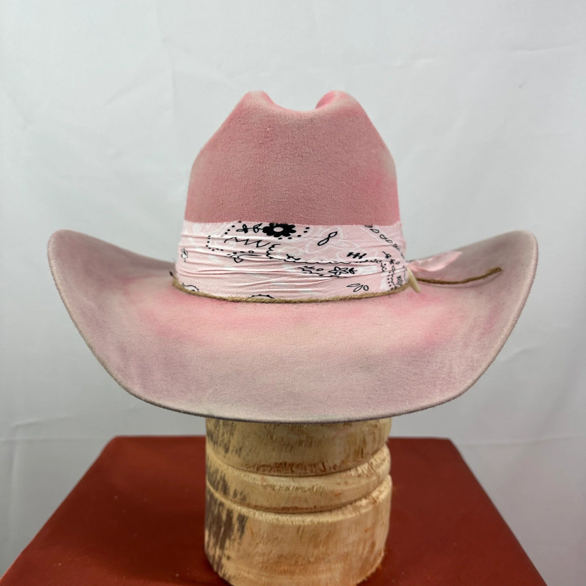 Western feather cowboy mao
