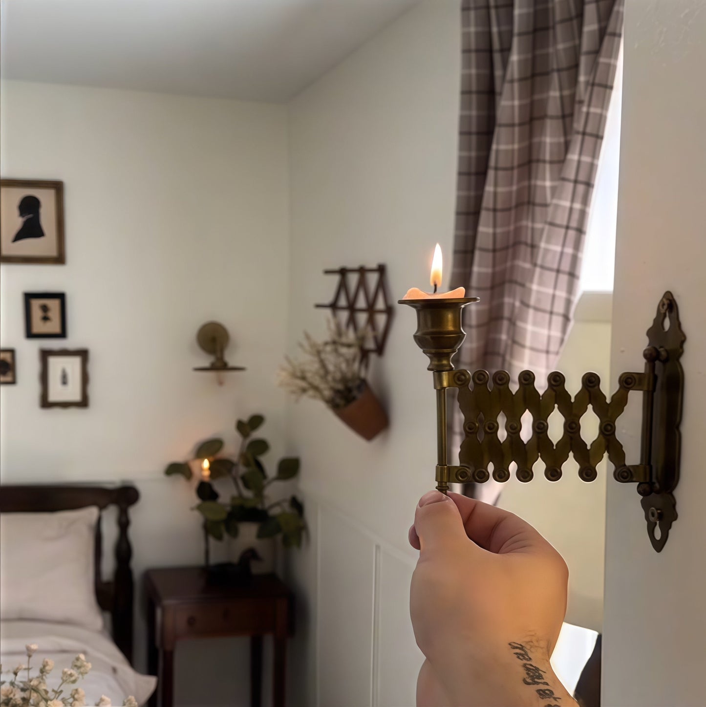 Extending Taper Candle Holder