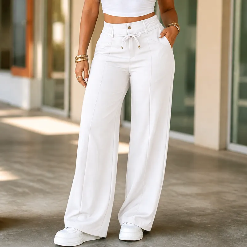 Women’s Relaxed‐Fit Straight‐Leg Trousers • Functional Multi‐Pocket Design