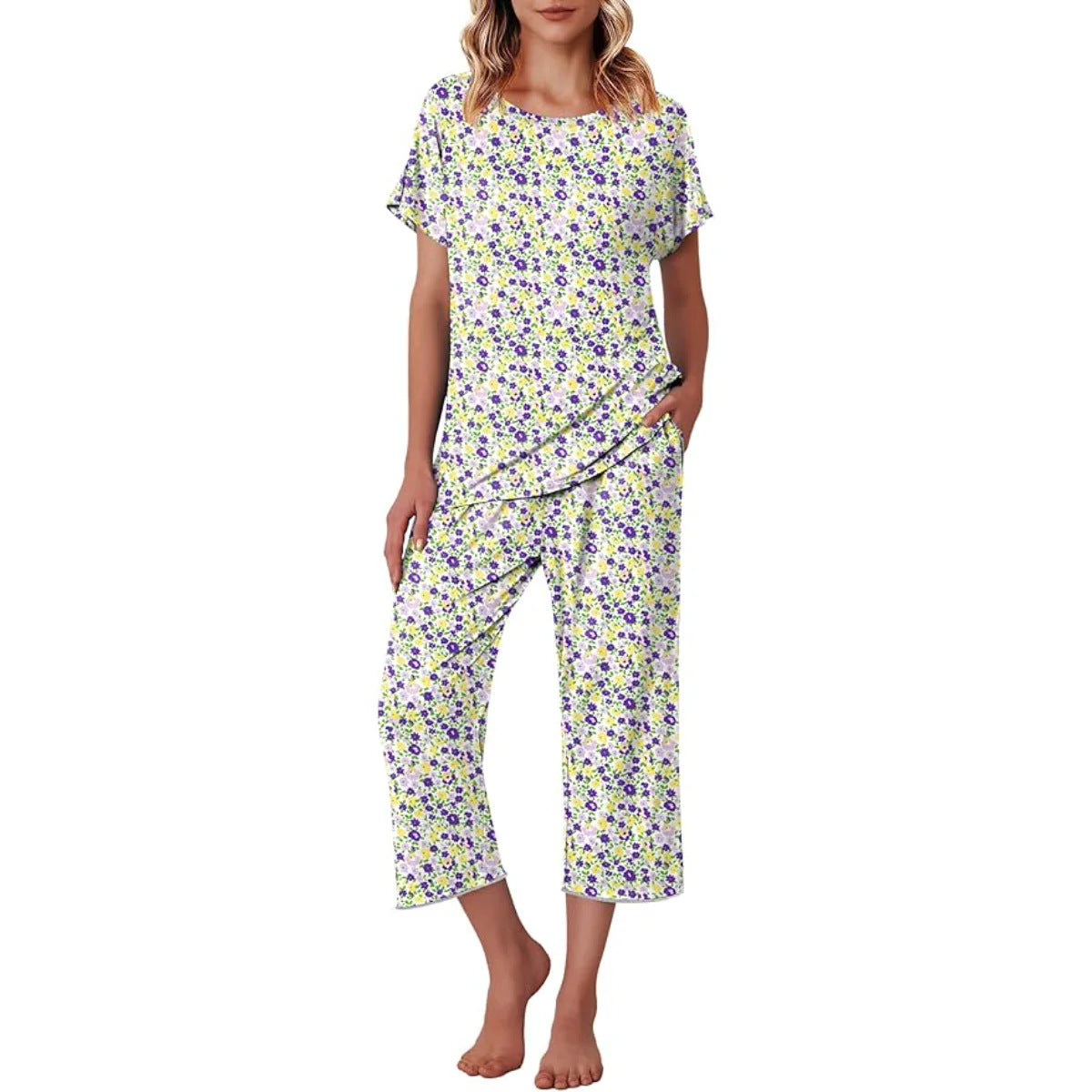 Women's Printed Short Sleeve Top With Capri Pants Lounge & Sleepwear Set