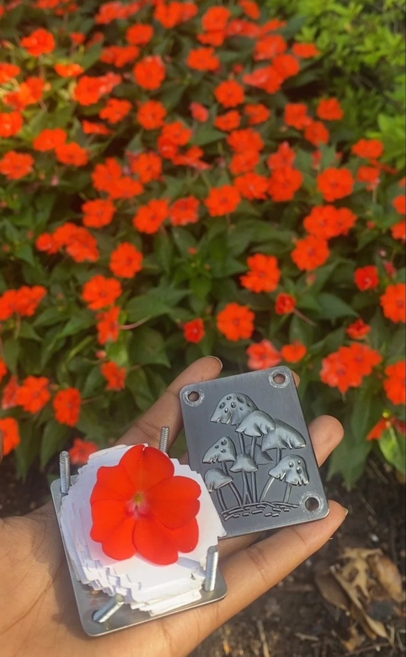 π2025 Micro Flower Press