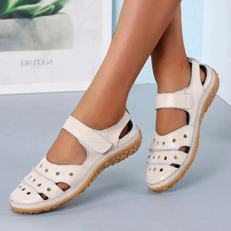 2024 Women's Hollow Hook Flat Sandals