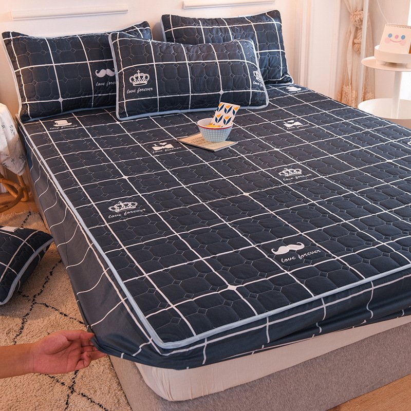 2024 Latest Breathable Silky Mattress Cover