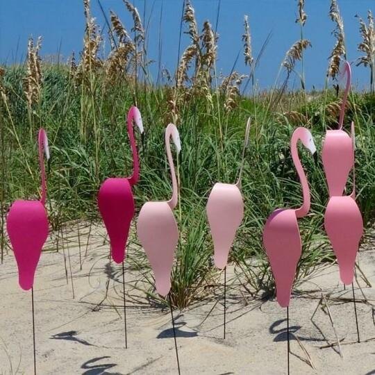 Swirl Bird-A whimsical and dynamic bird that spins with the slight garden breeze