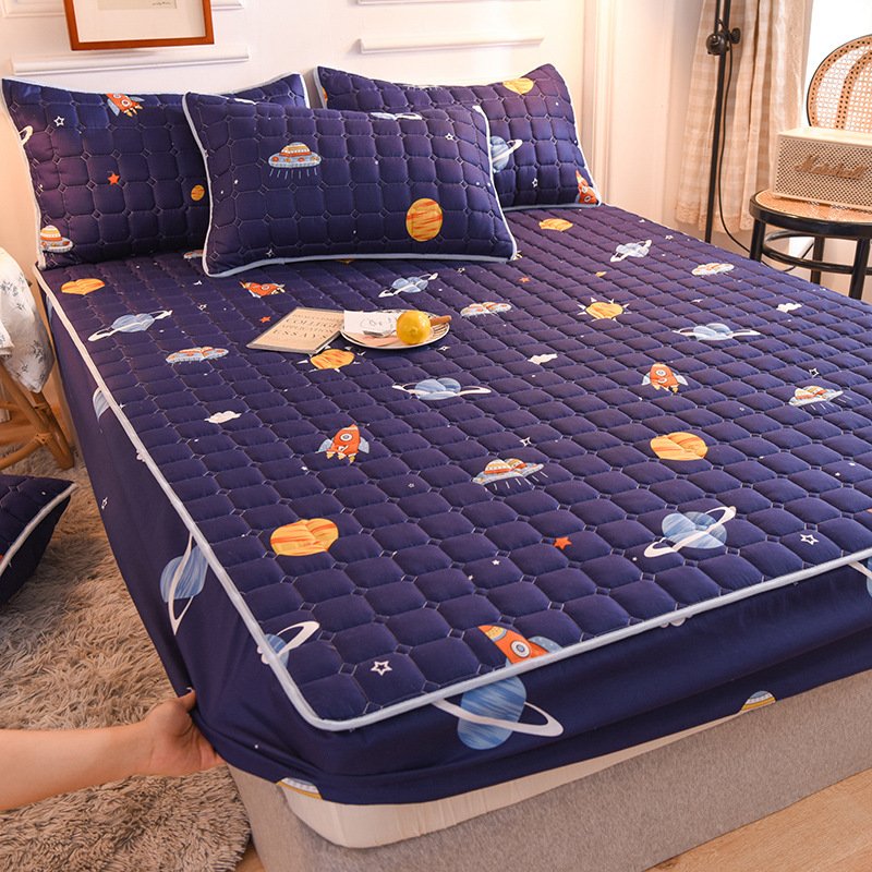 2024 Latest Breathable Silky Mattress Cover