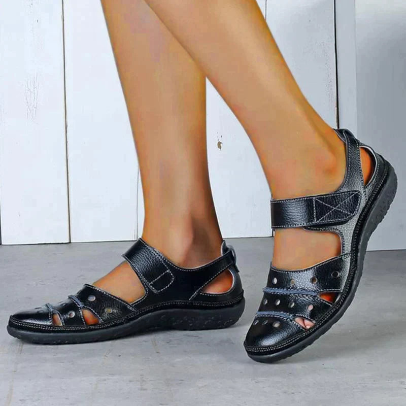 2024 Women's Hollow Hook Flat Sandals