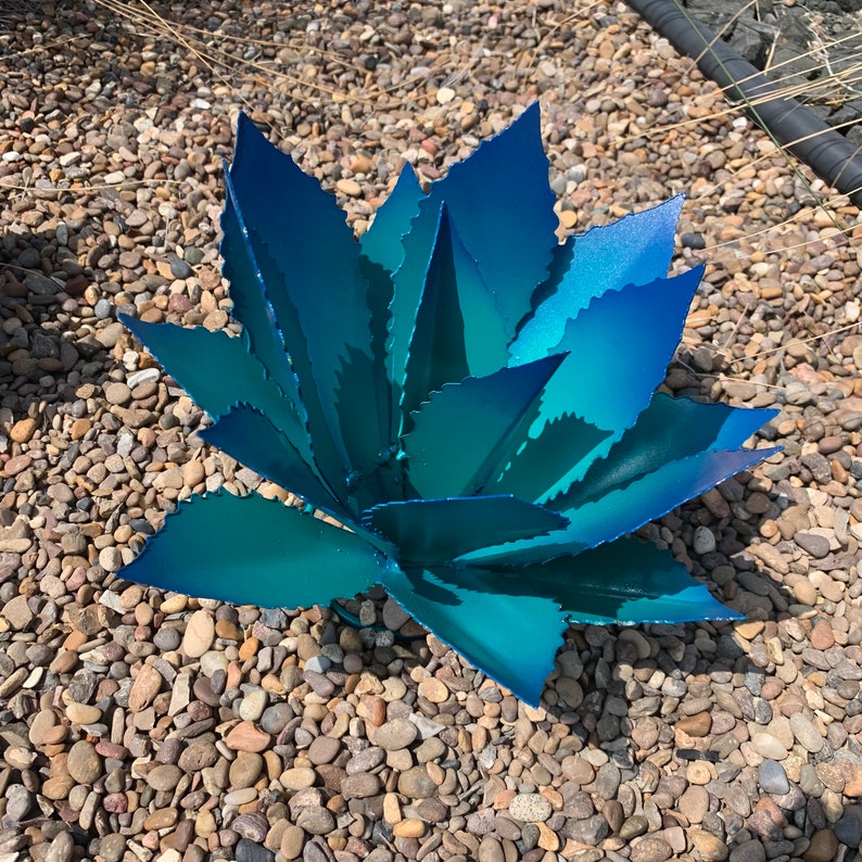 Decorative metal plant agave - Garden Art