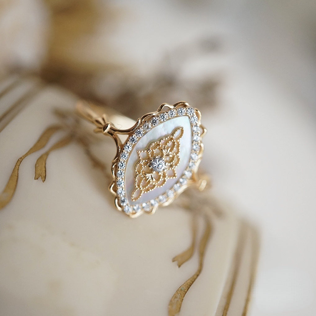 Natural Illusion White Shell Hollow Lace S925 Silver Gold Plated Vintage Ring