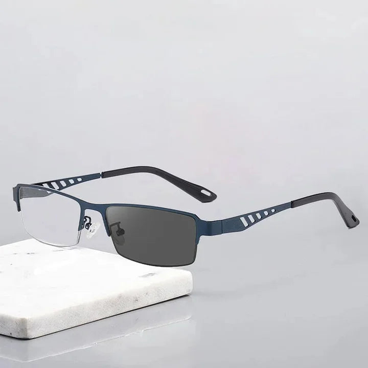 Progressive multifocal photochromic reading glasses