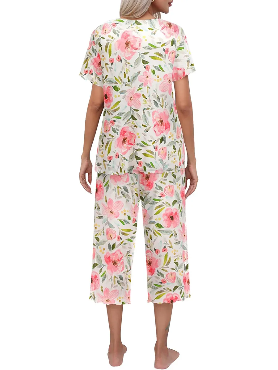 Women's Printed Short Sleeve Top With Capri Pants Lounge & Sleepwear Set