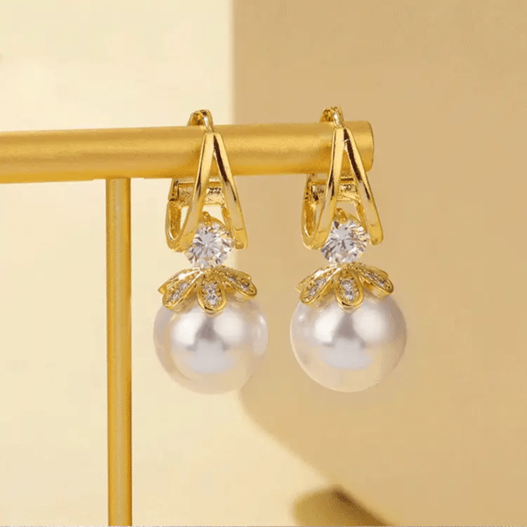 ✨🎊[Mother's Day 48% OFF] 🎊Women's Sparkling Pearl Earrings