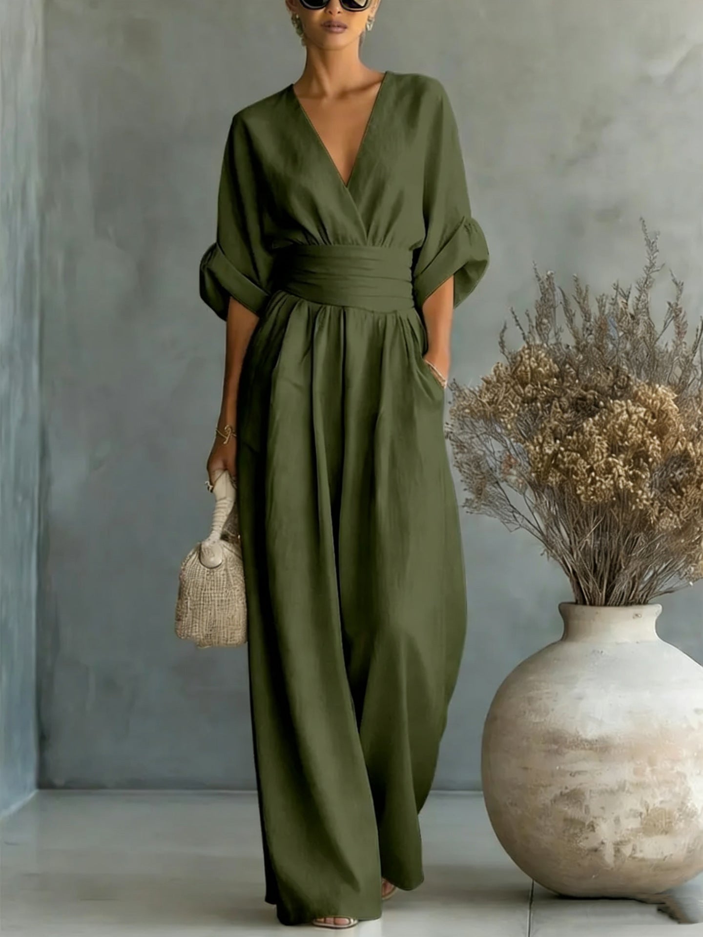 👠👠Hot sale Women's Solid-Color Elegant V-Neck Jumpsuit with Waist-Defining Fit