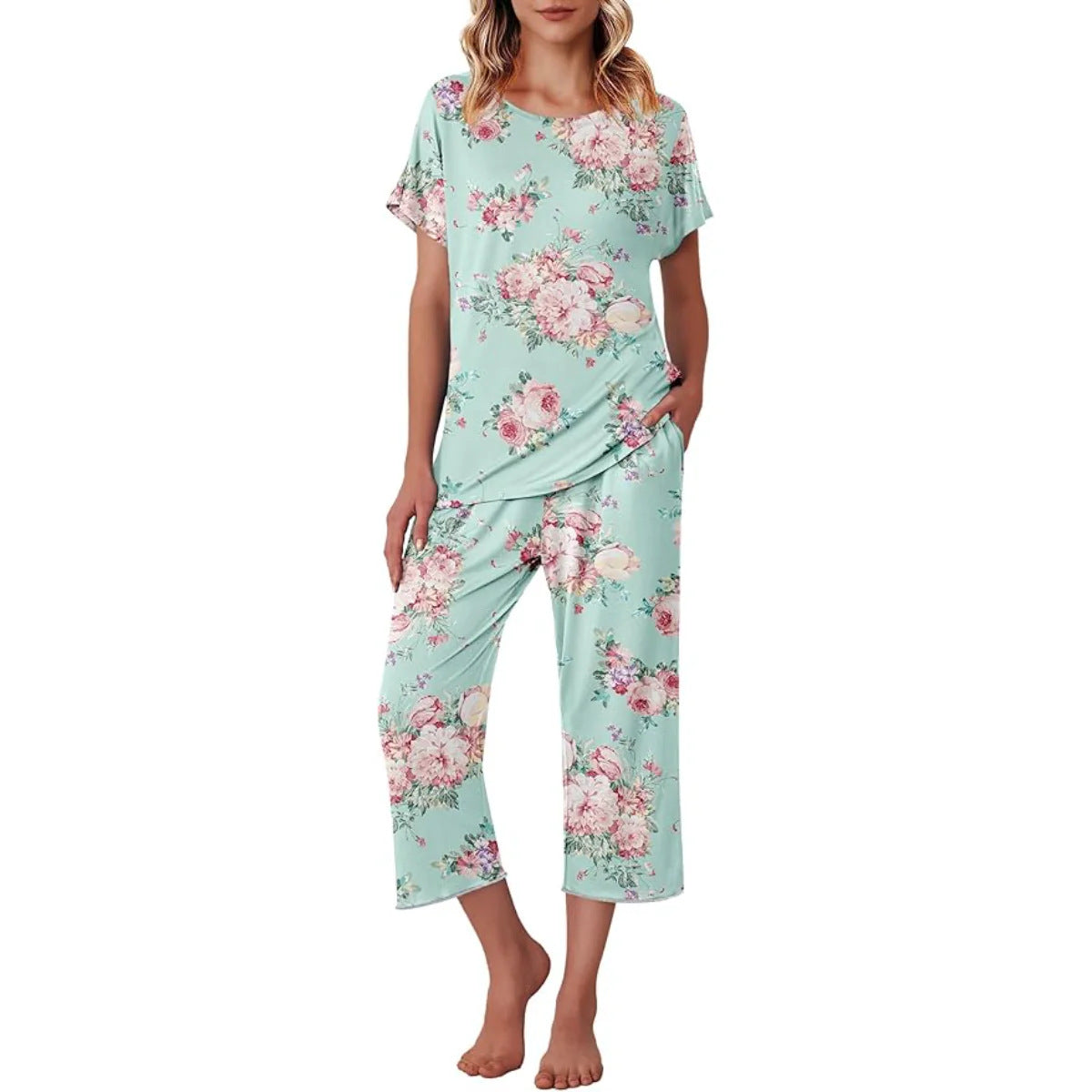 Women's Printed Short Sleeve Top With Capri Pants Lounge & Sleepwear Set