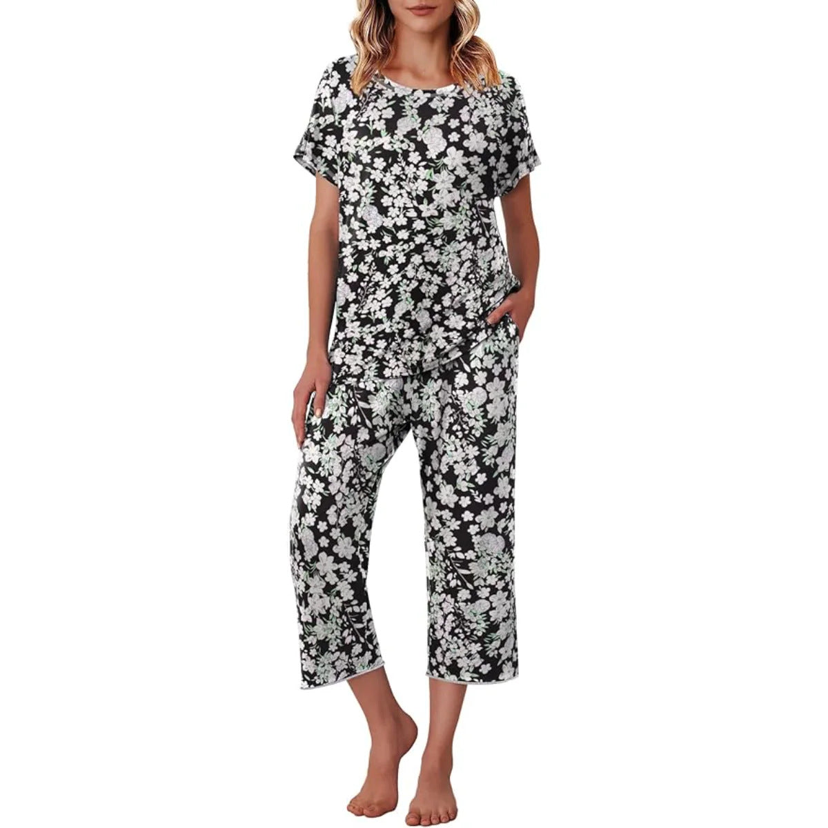 Women's Printed Short Sleeve Top With Capri Pants Lounge & Sleepwear Set