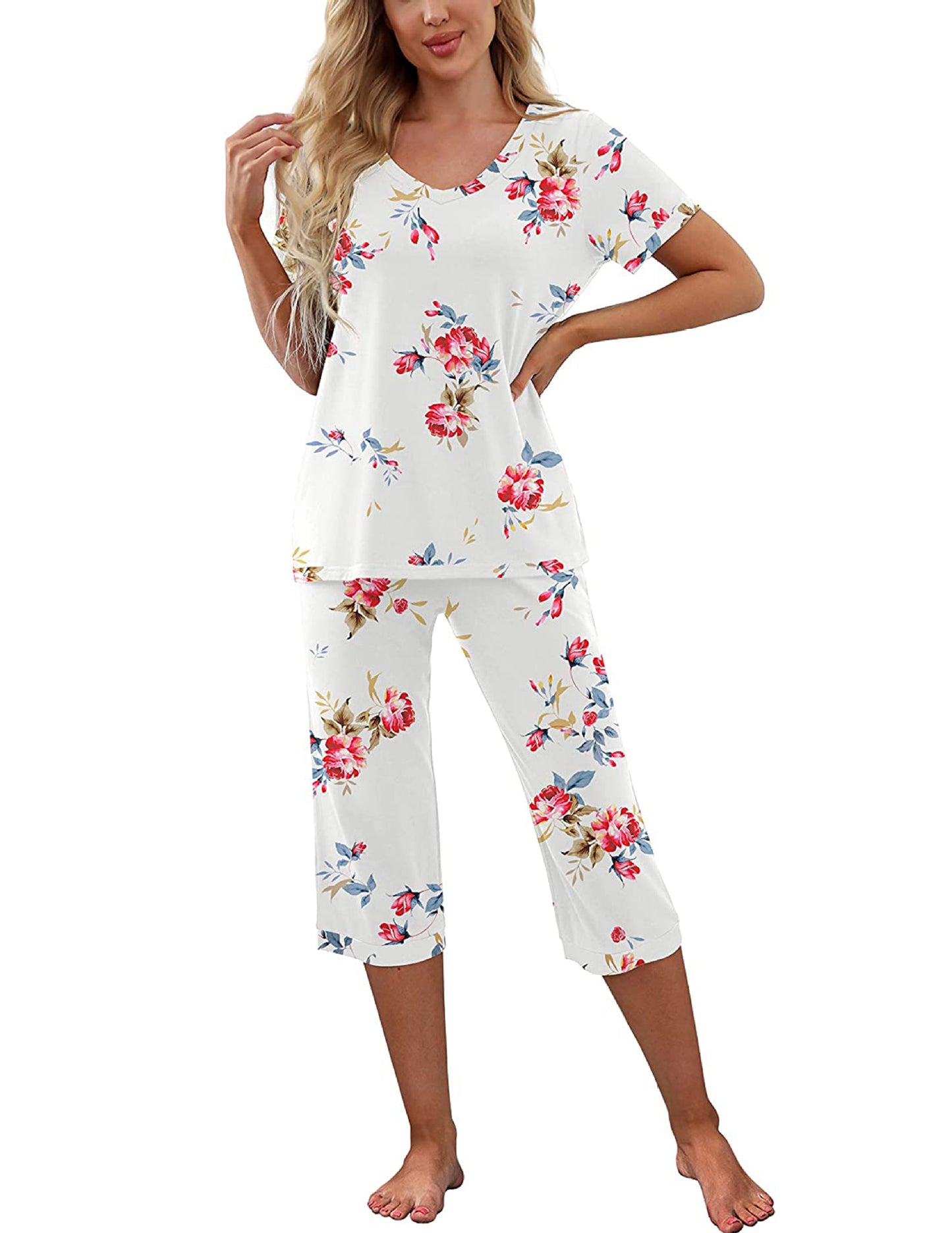 Women's Printed Short Sleeve Top With Capri Pants Lounge & Sleepwear Set