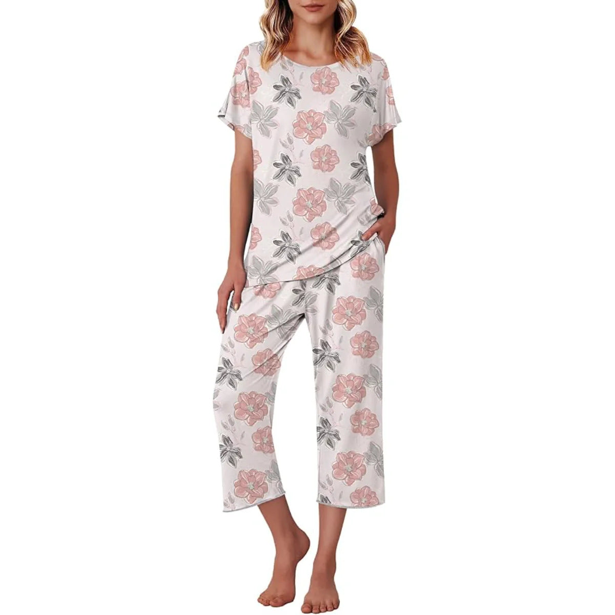 Women's Printed Short Sleeve Top With Capri Pants Lounge & Sleepwear Set