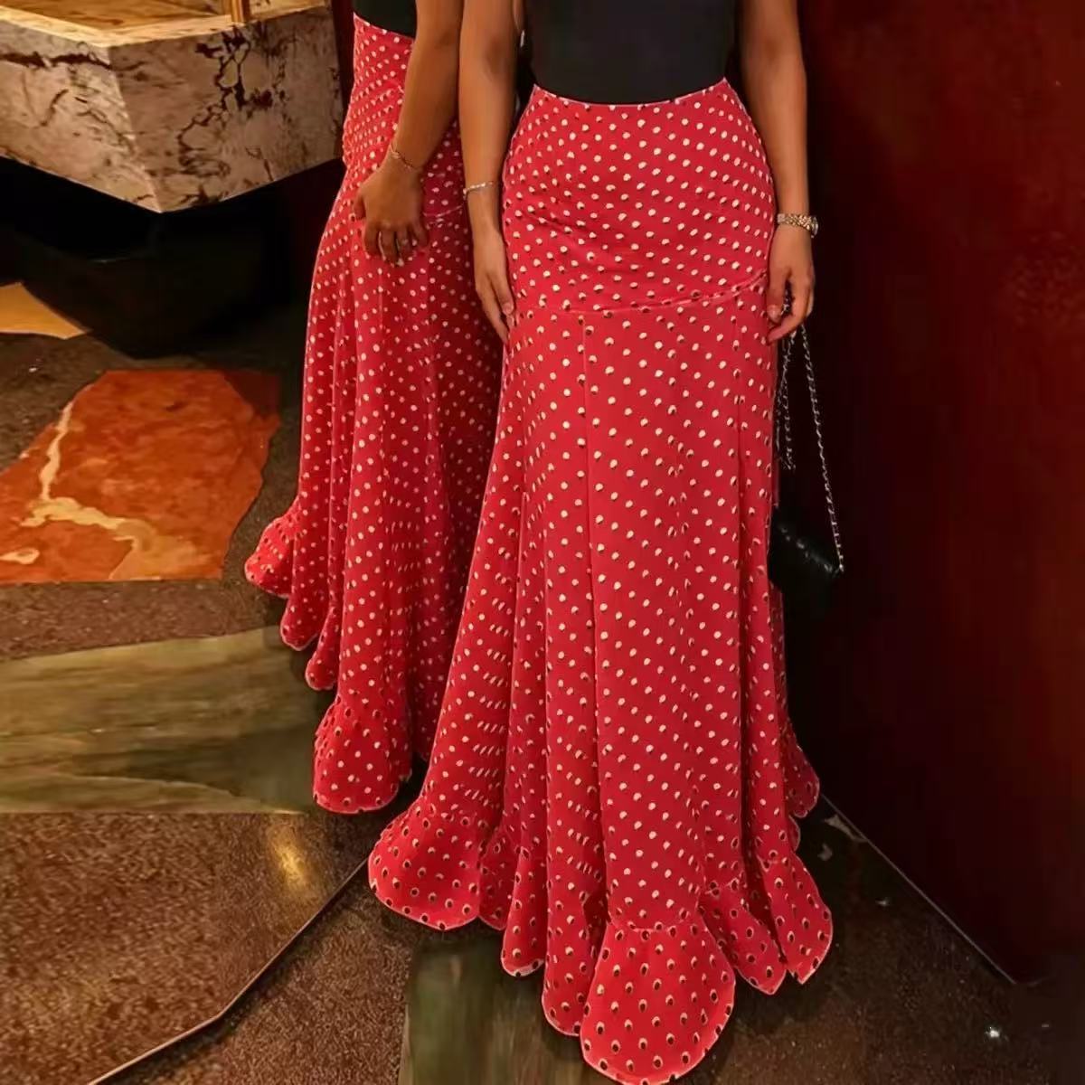White & Black Polka Dot Floor-length Chiffon Skirt - Buy 2 items and get free shipping！