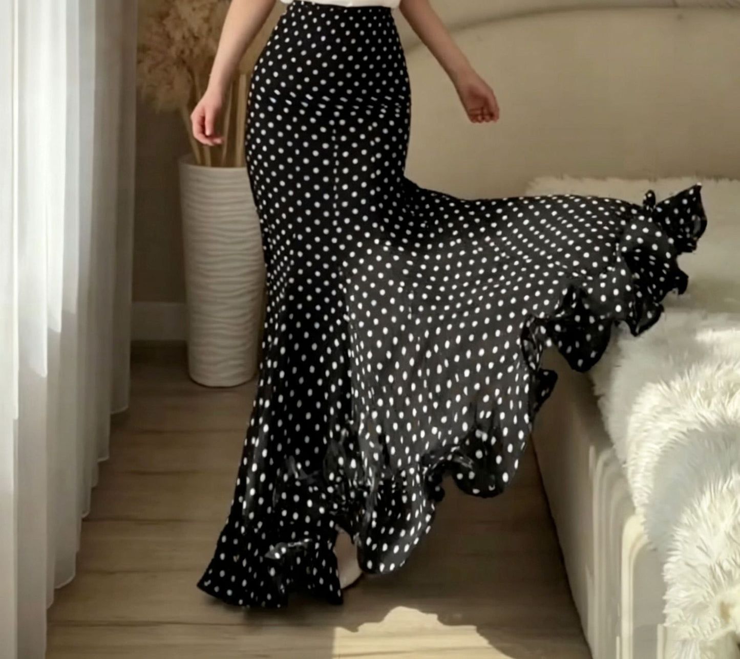 White & Black Polka Dot Floor-length Chiffon Skirt - Buy 2 items and get free shipping！