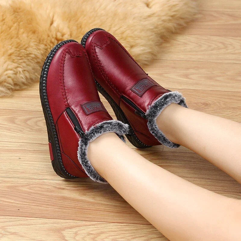 🔥Last Day Promotion 49% OFF – Women’s Waterproof Non-slip Cotton Leather Boots